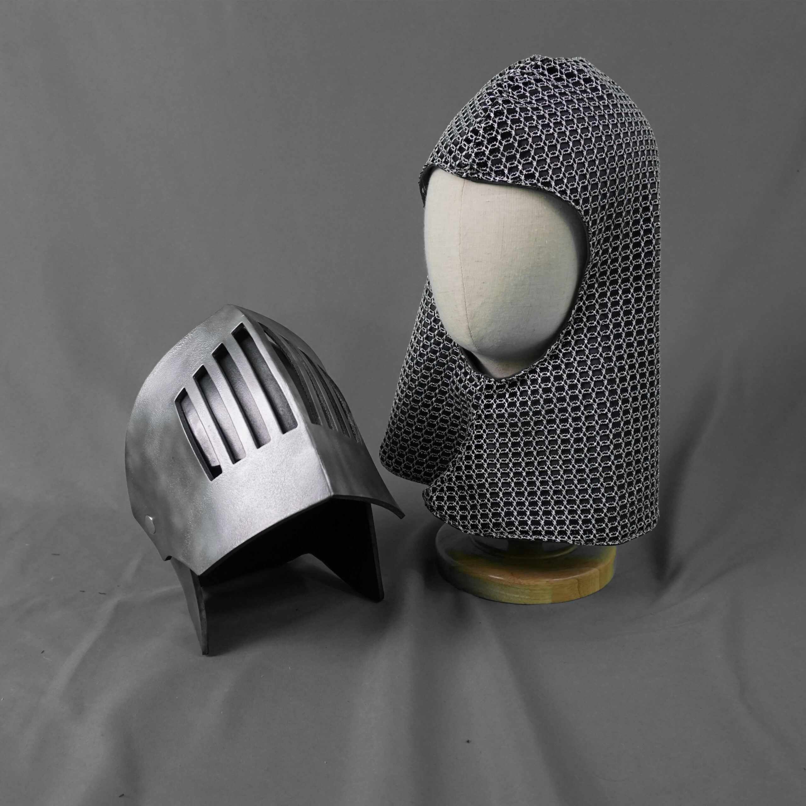 Armet et camail – Image 4