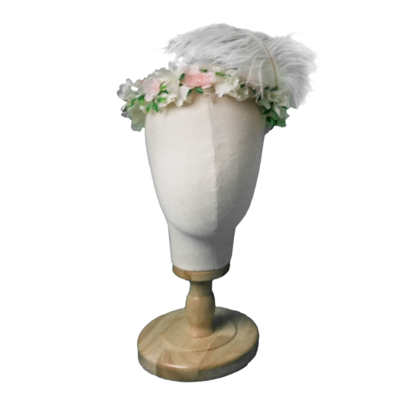 Couronne de fleurs à plume